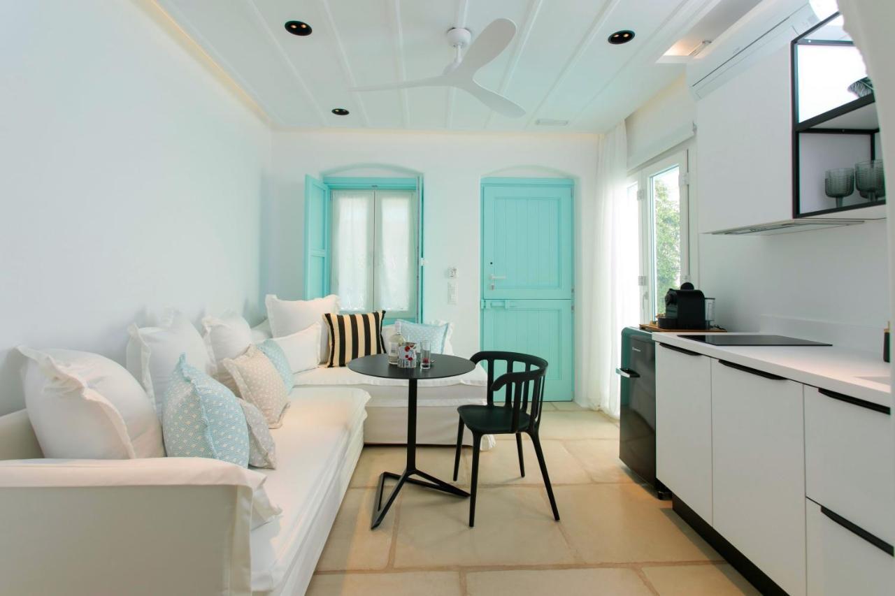 Majo Suites Hotel Agia Anna  ภายนอก รูปภาพ