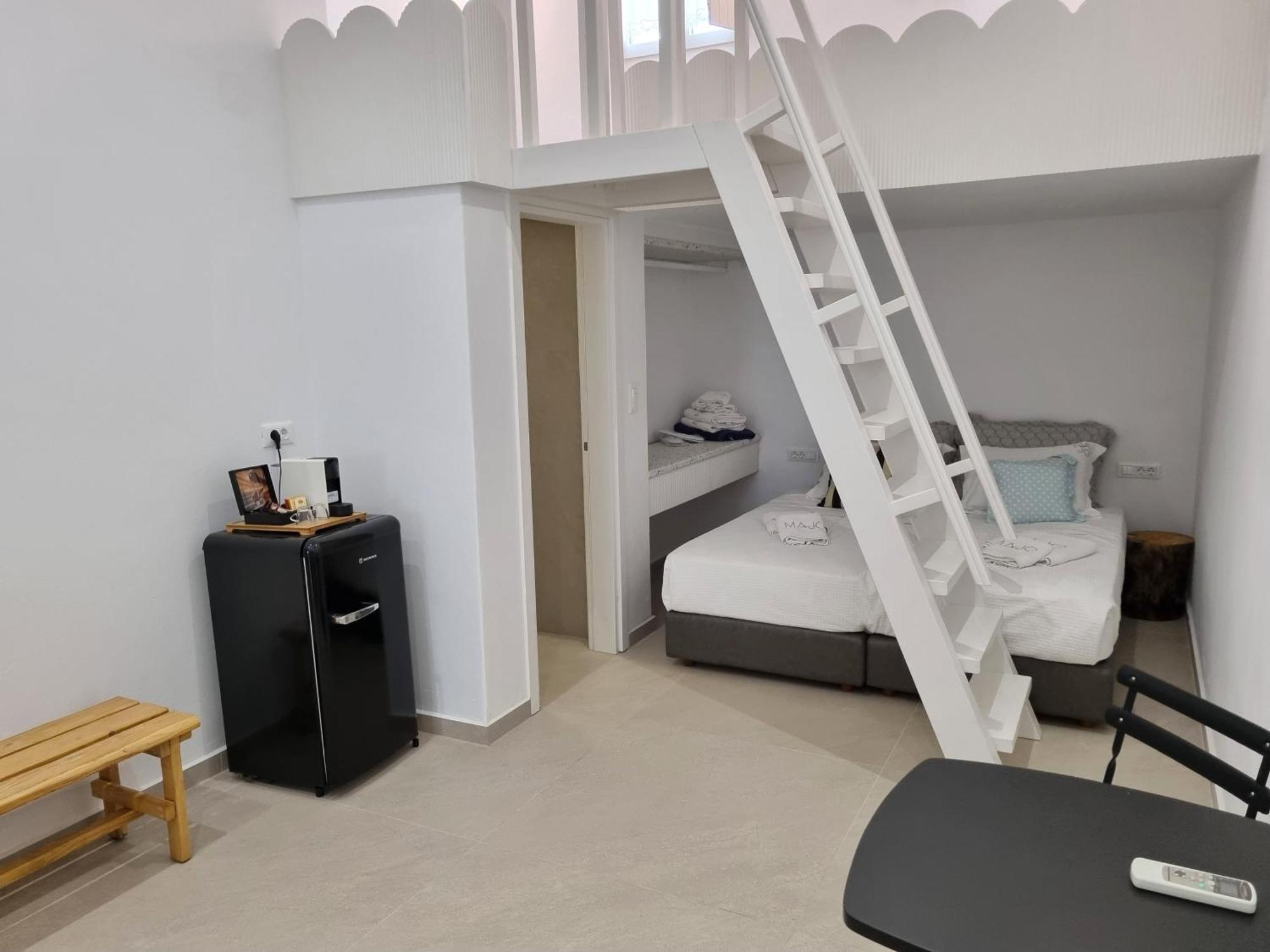 Majo Suites Hotel Agia Anna  ภายนอก รูปภาพ